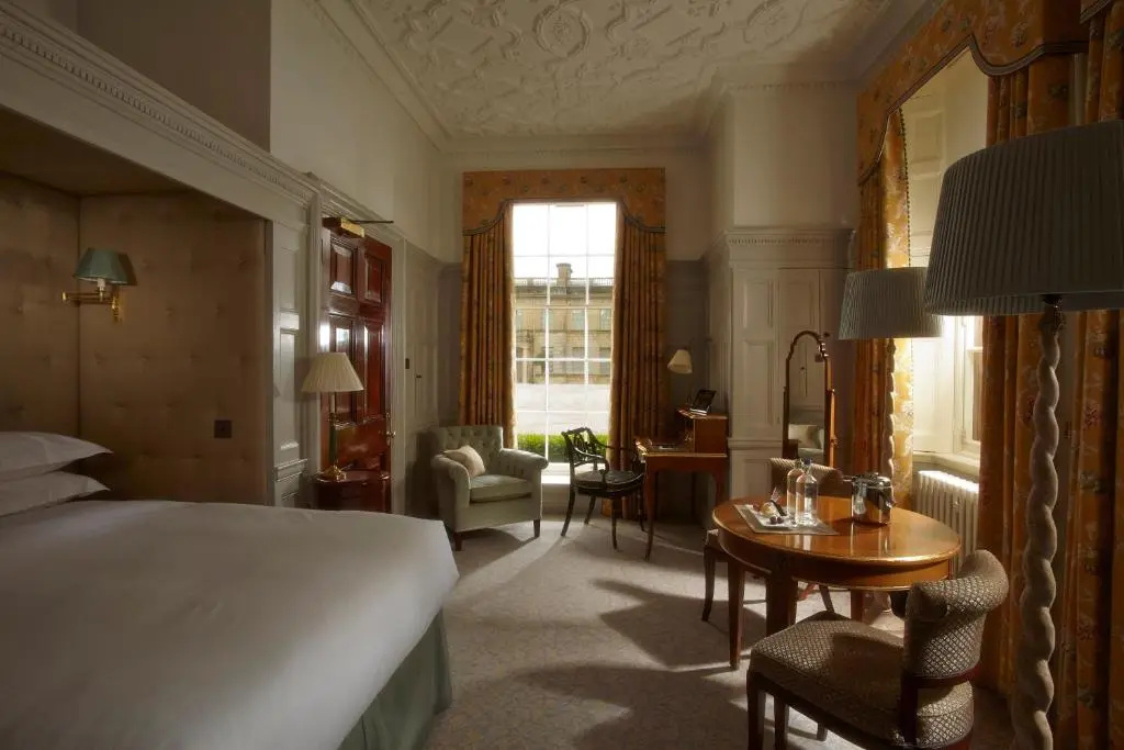 Standard Double Club room (full double bed)
