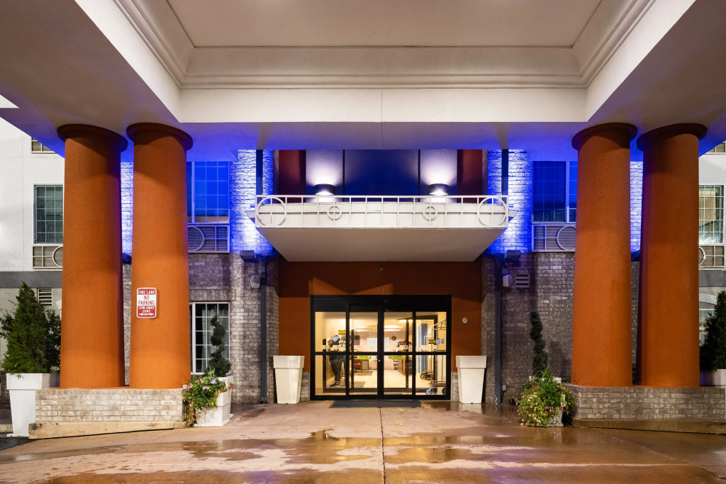 Holiday Inn Express Evanston by IHG