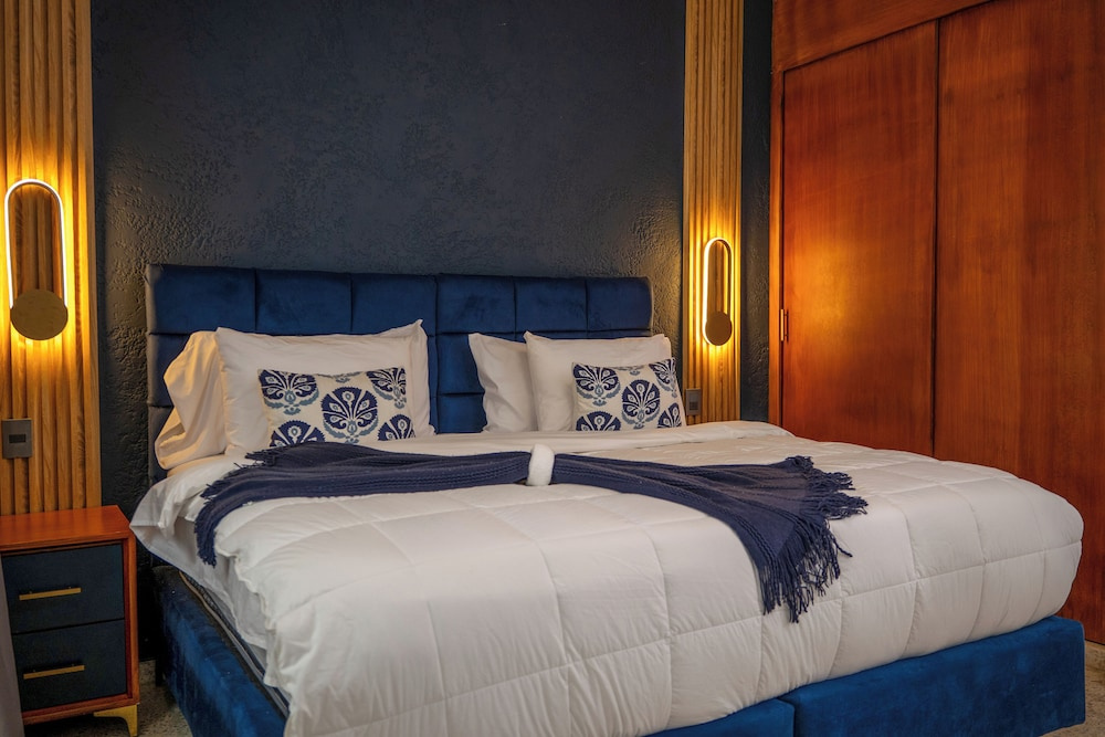 Standard Double room with balcony and beachfront (full double bed)