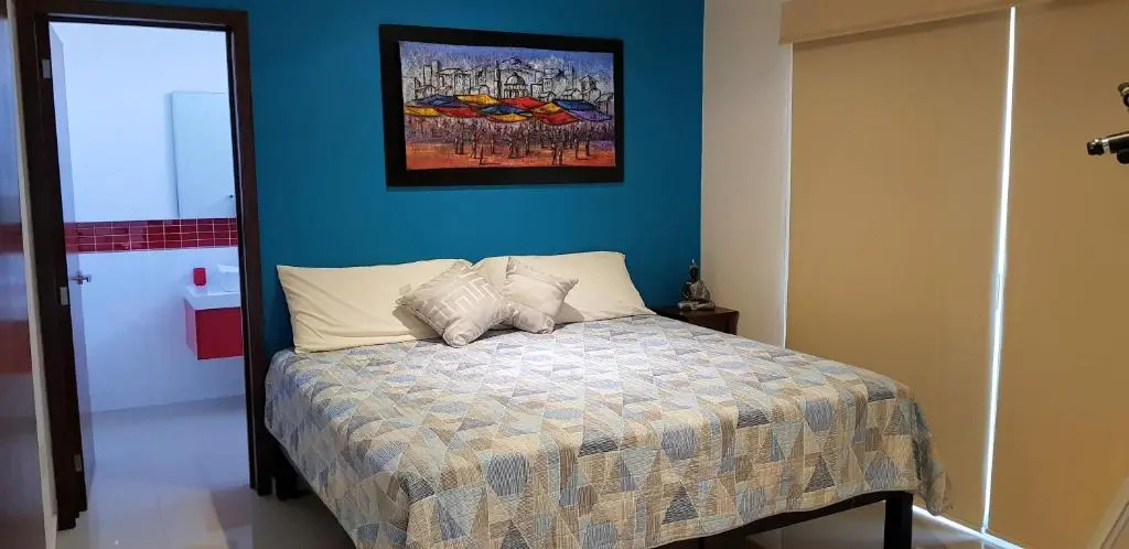 Deluxe Double room (full double bed)