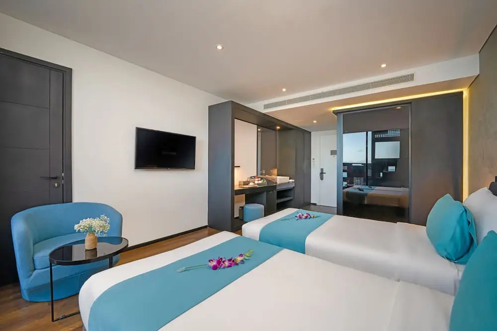 Premier Double room with sea view twin beds