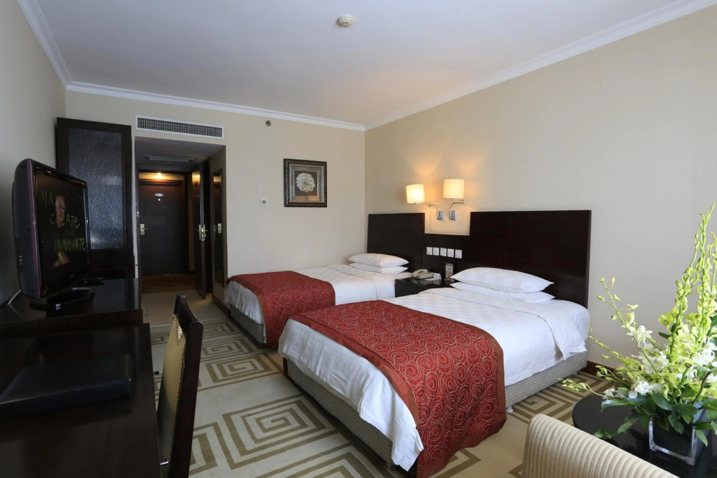 Отель Beijing Continental Grand Hotel в Пекине