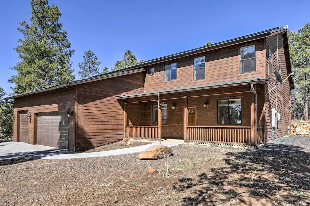 3 Mi to Rainbow Lake: Home w/ Hot Tub & Deck