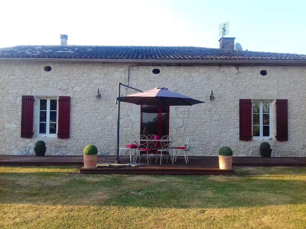 House With 3 Bedrooms in Eymet, With Furnished Garden and Wifi