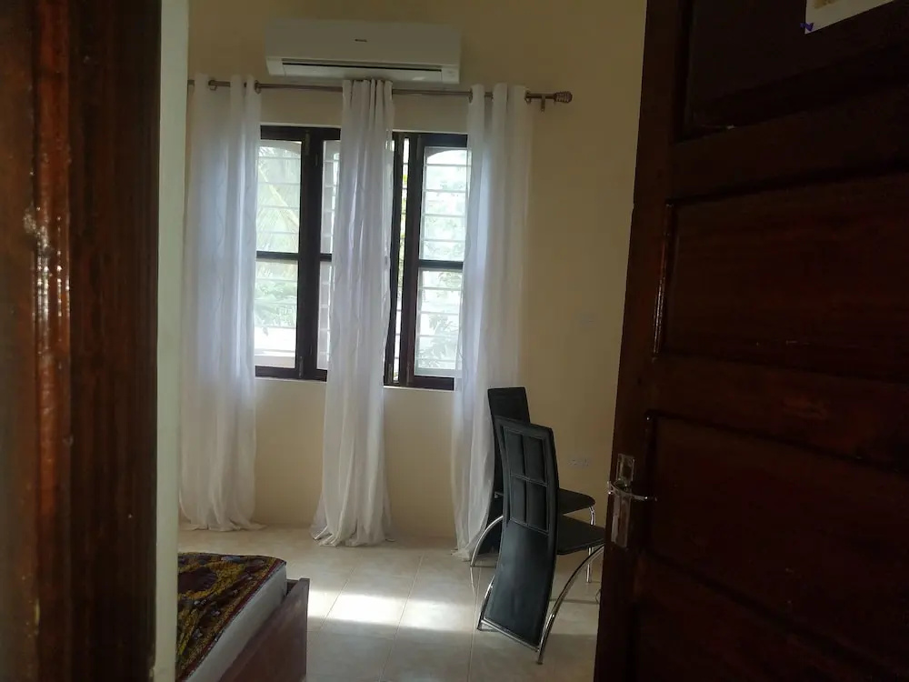Annex of Bwejuu Beach Palm Villa