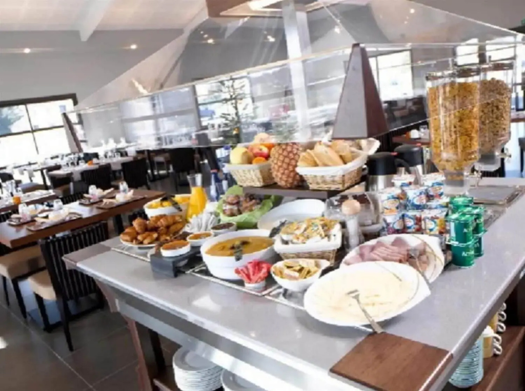 Hôtel Restaurant AKENA Bordeaux La Brède - Général