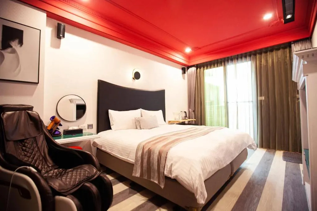 Standard Double room (full double bed)