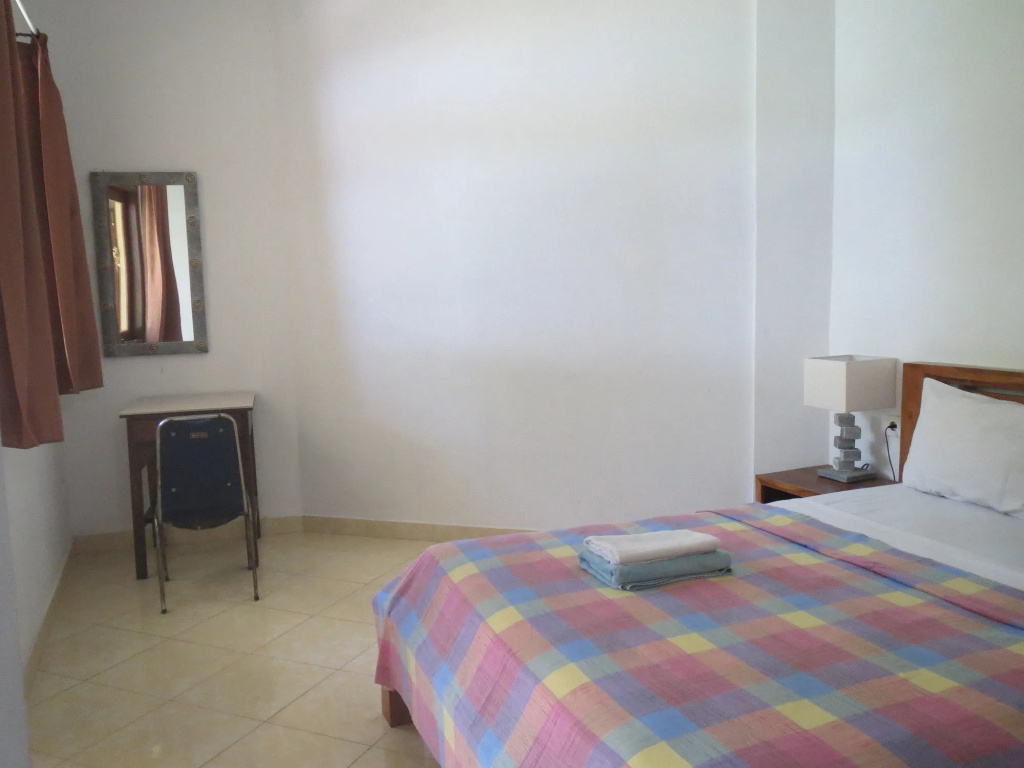 Amed Sari Beach Guesthouse — фото