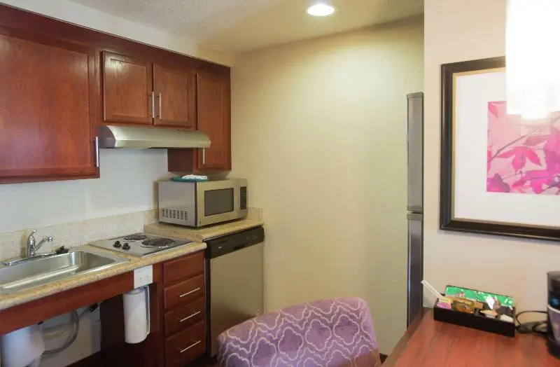 Homewood Suites by Hilton Wallingford-Meriden - Chambres