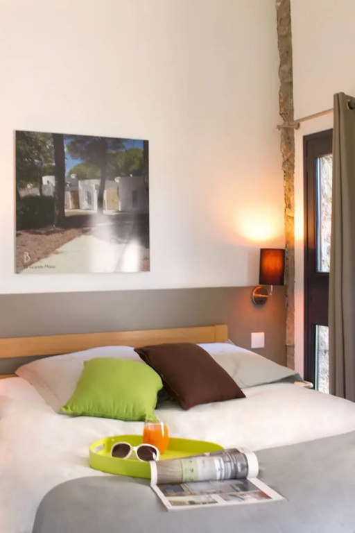 Afficher la photo 6 — Terres de France - Domaine des Vans