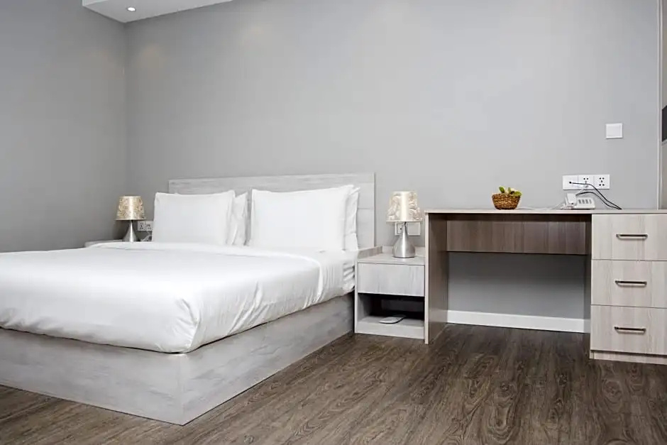 Deluxe Double Studio (full double bed)