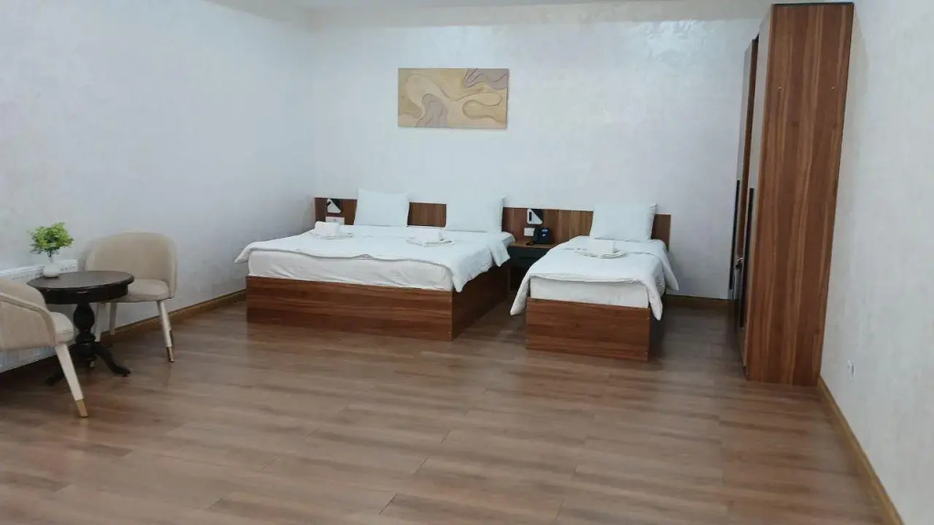 Трёхместный семейный номер Superior в Отель Avant Hotel Tashkent Pool&Spa