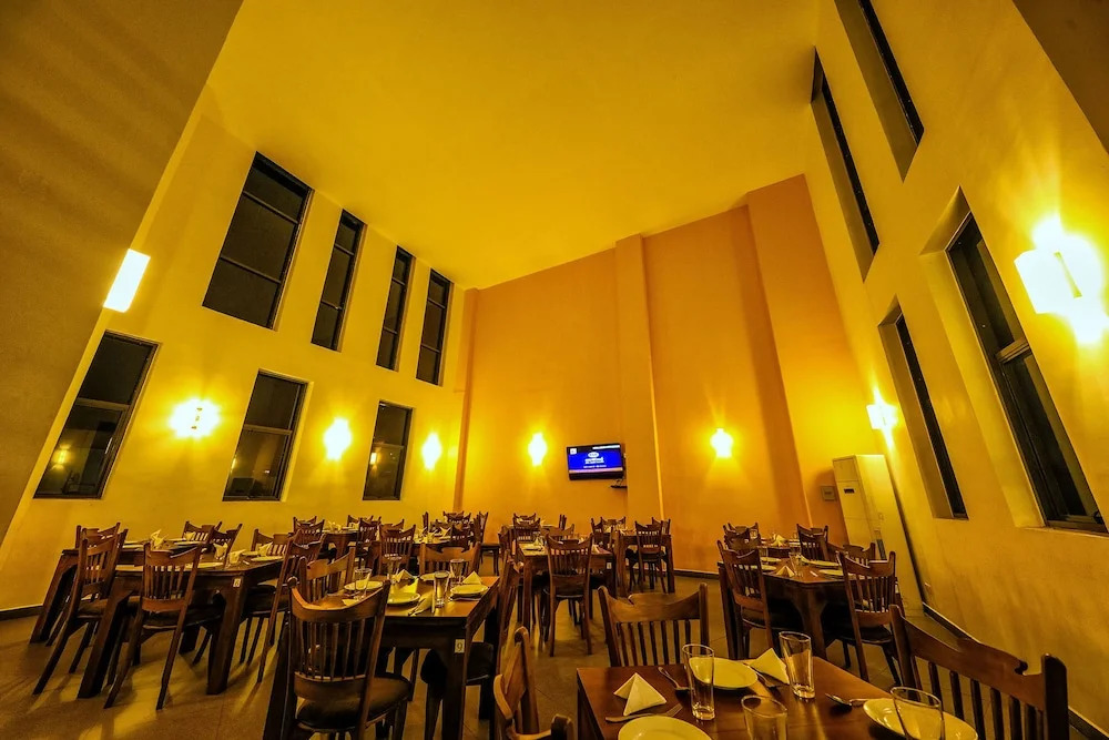 Capital O 491 Golden Peir City Hotel