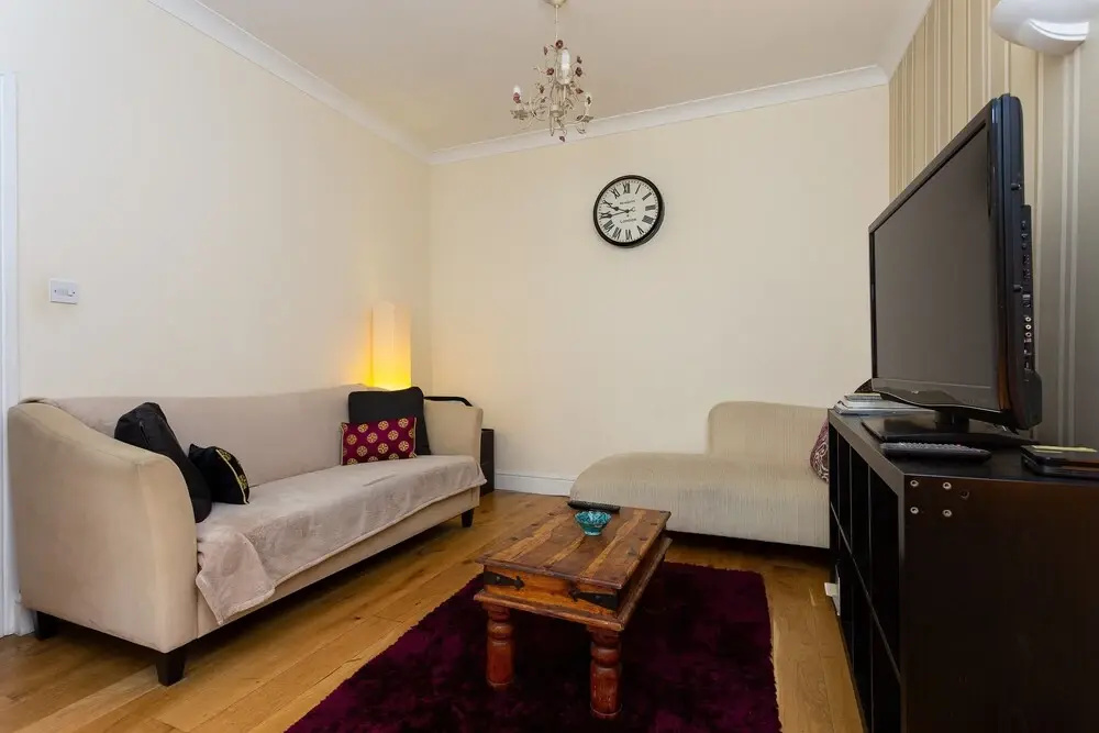 Flat Near Liverpool Street With 2 Bedrooms