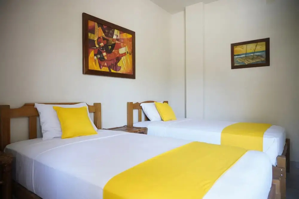 Economy Double room with pool view (twin beds)