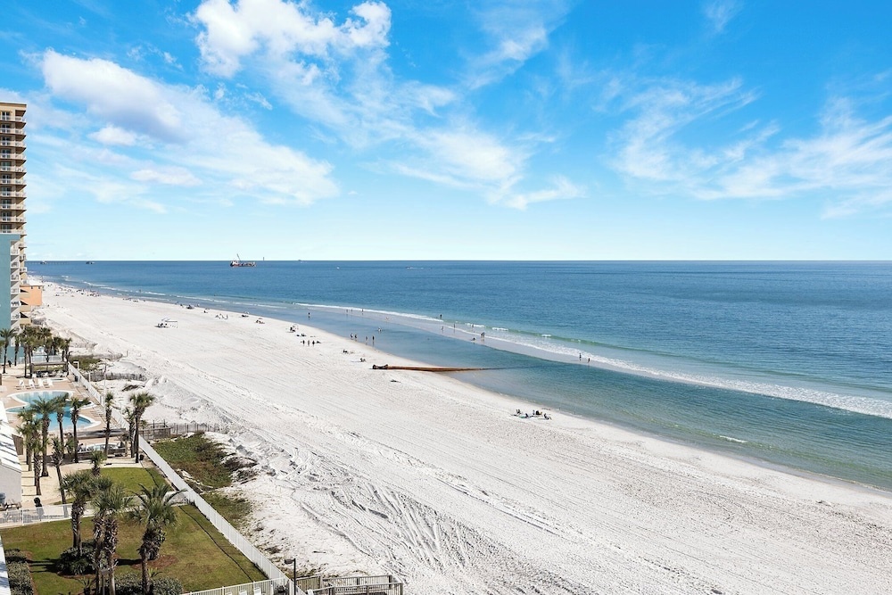 Surfside Shores by Southern Vacation Rentals — 2