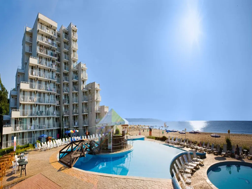 Hotel photo 11