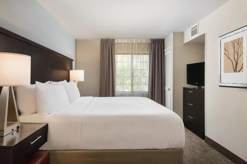 Staybridge Suites Chantilly - Dulles Airport by IHG - Chambres