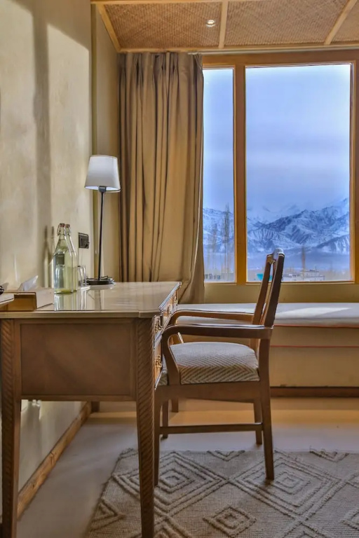 Premier room
