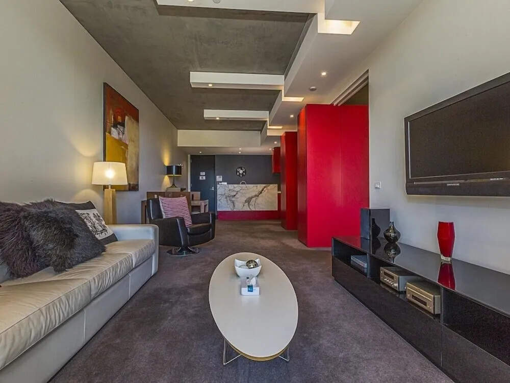1 Bedroom Apartment with balcony