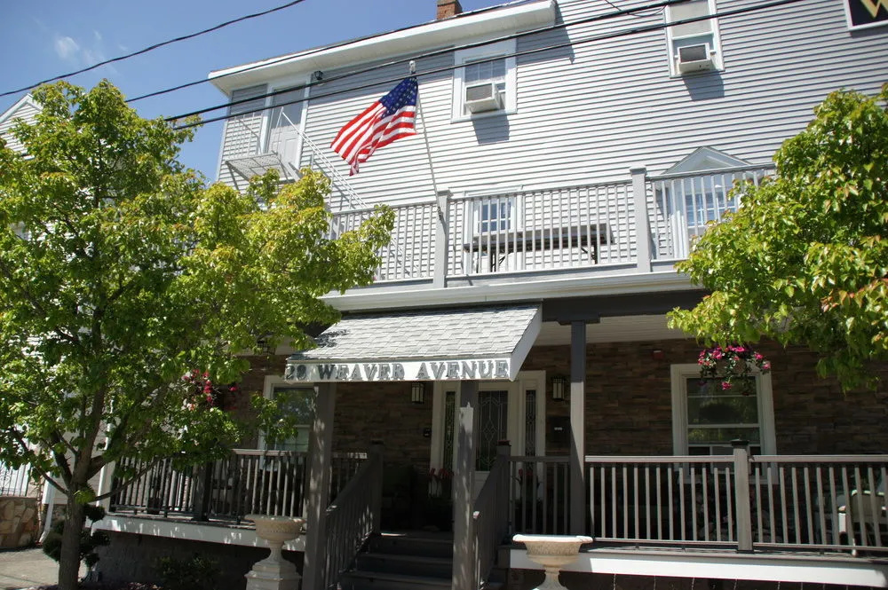 Admiral Weaver Inn