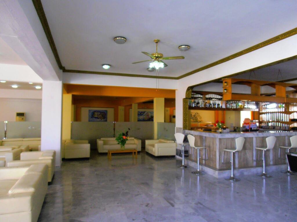 Loutanis 3 *