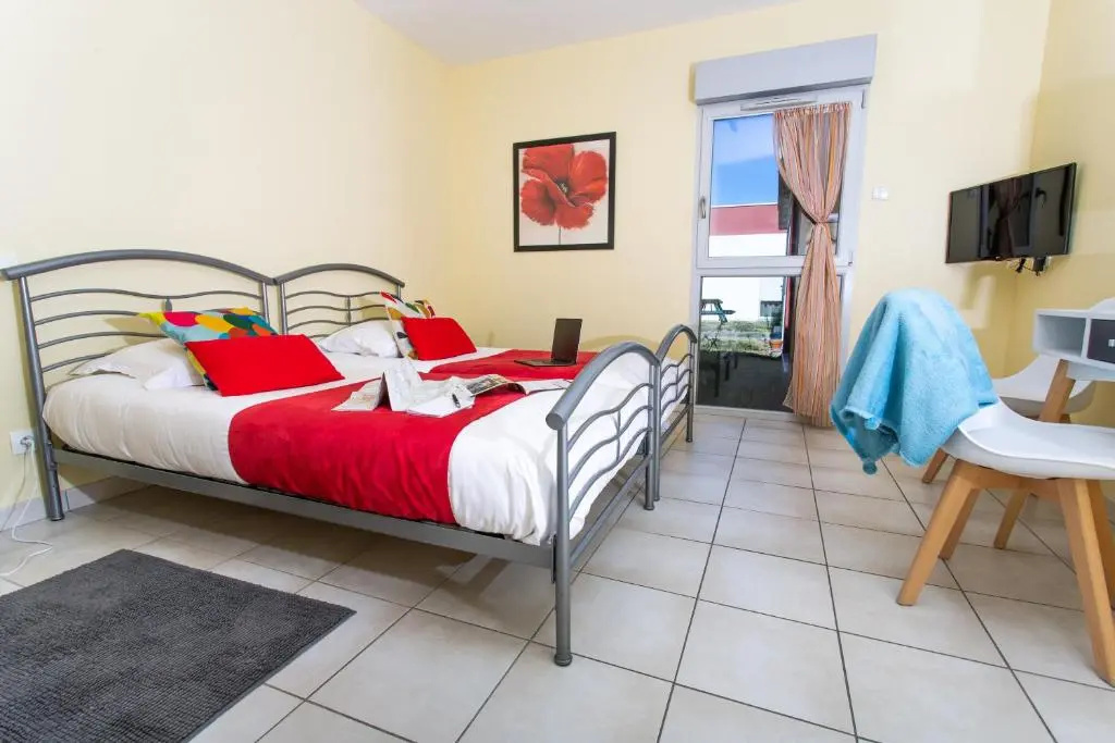 Standard Double room with garden view (twin beds)