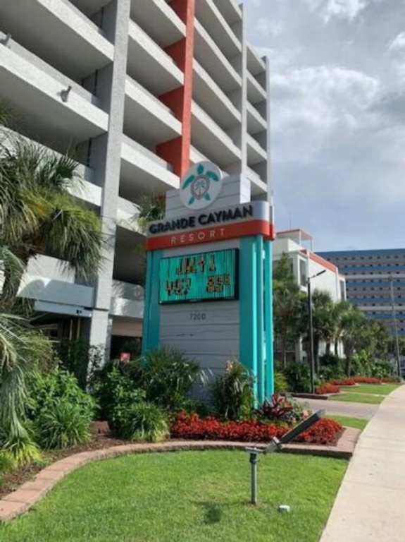 Grand Cayman Resort 225