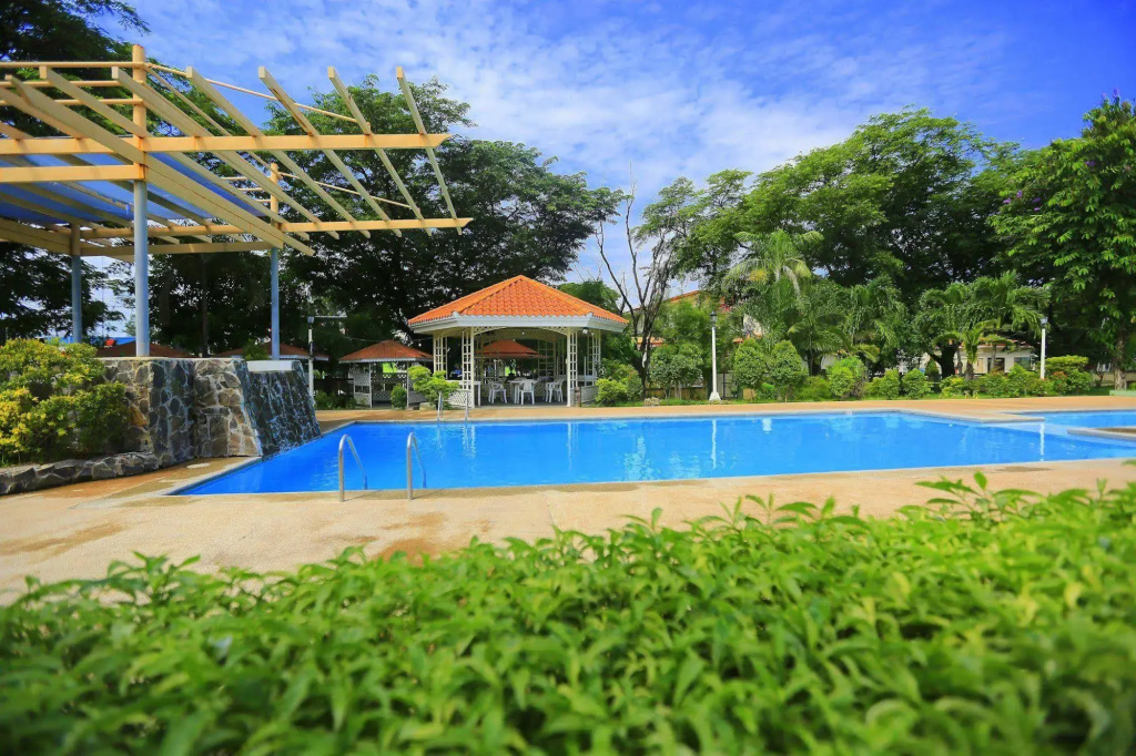 Subic Bay Peninsular Hotel - Général