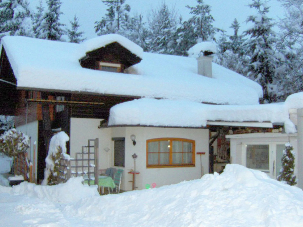 Lovely Holiday Home near Wernberg between the Lakes