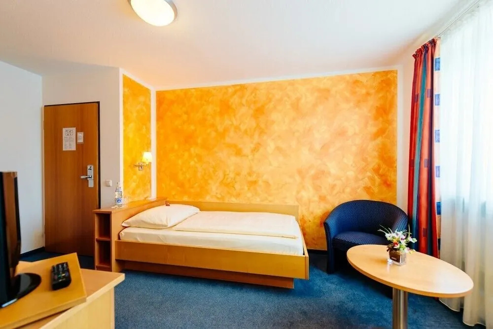 Standard Single room (single bed)