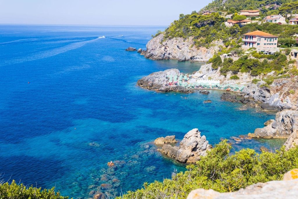 Beach & Waterfront
