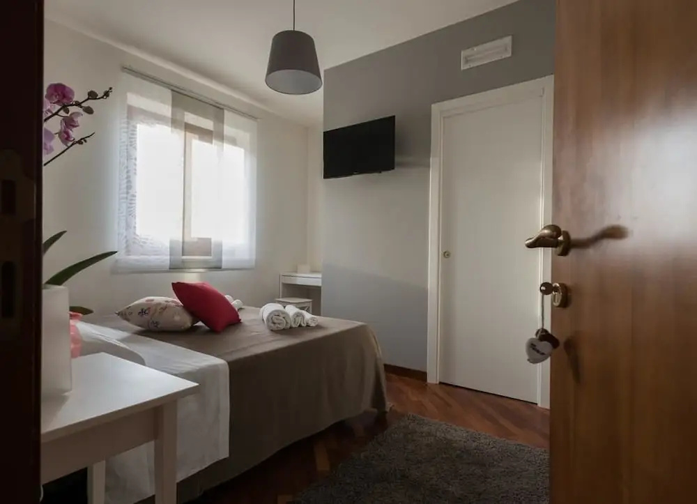 Comfort room