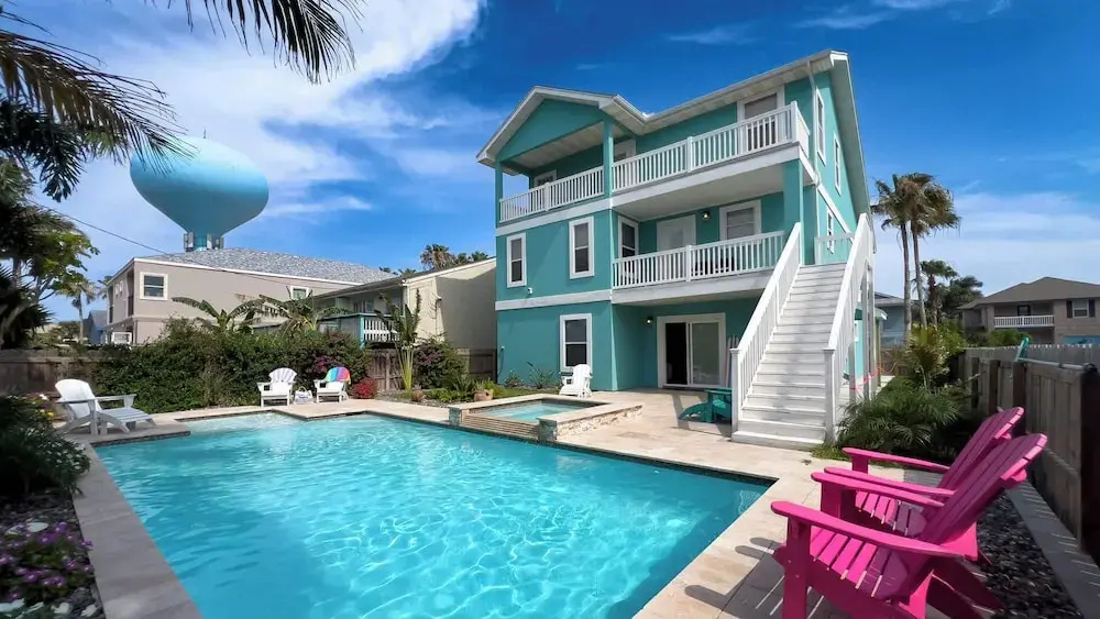 Tranquil Turquoise Retreat