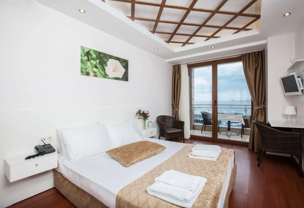 Отель Büyükada Comfort Hotel в Адаларе