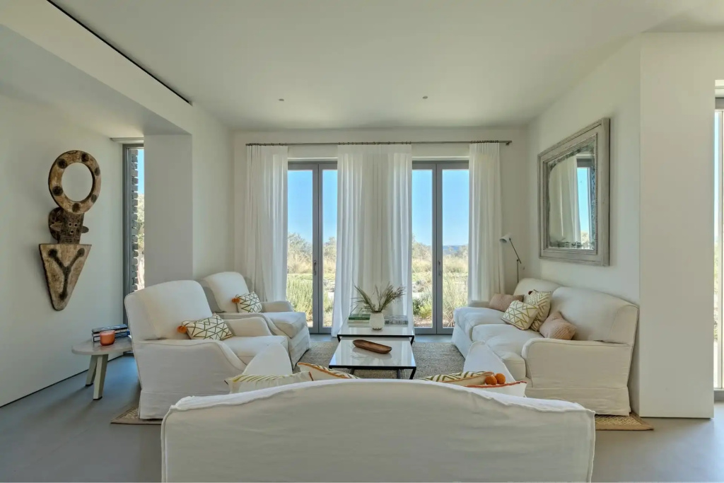 3 Bedrooms Villa