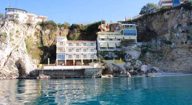 Отели в Албании на море