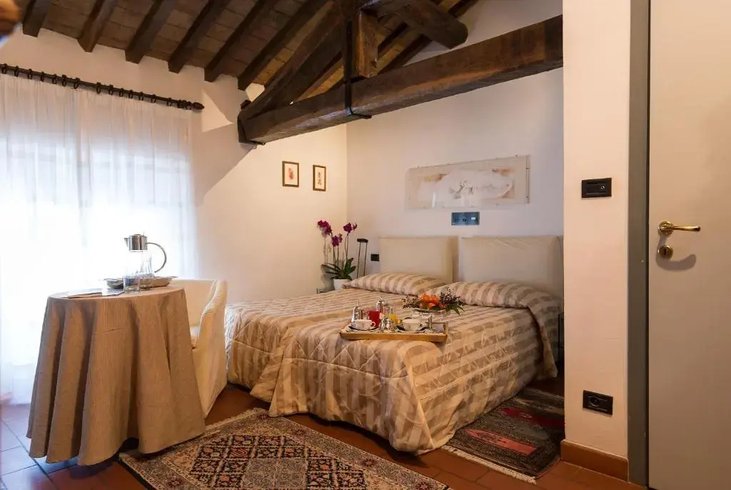 Standard Double room (full double bed)