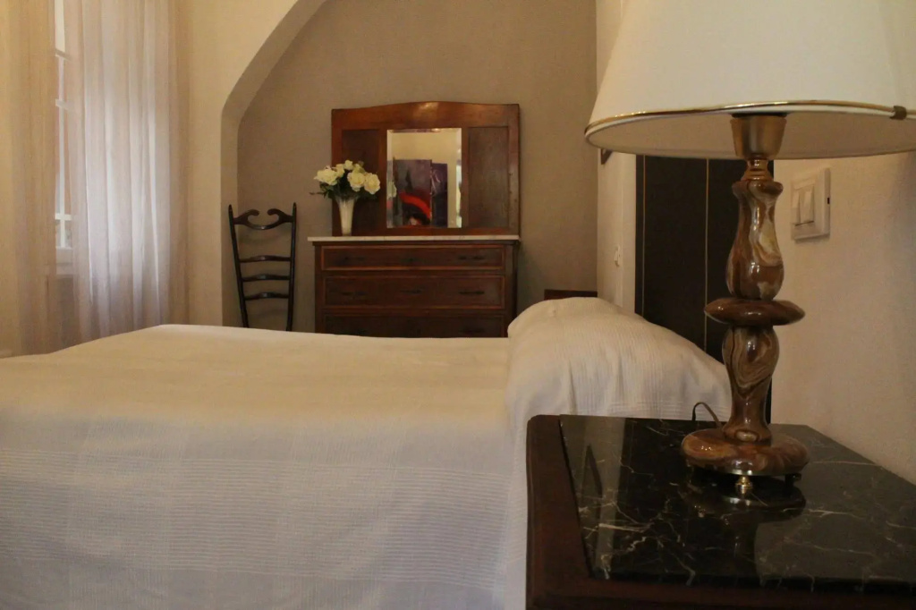 San Giacomo Pied-A-Terre House by Wonderful Italy
