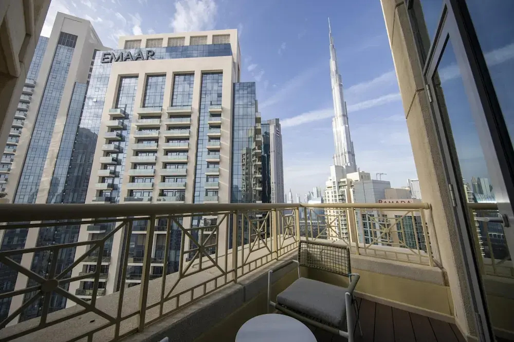 Fountain View Signature Residence With Terrace 135 SQM