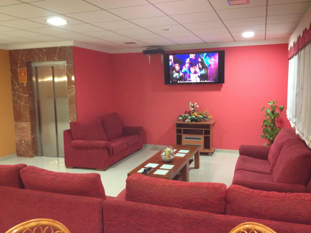 Lobby & Reception