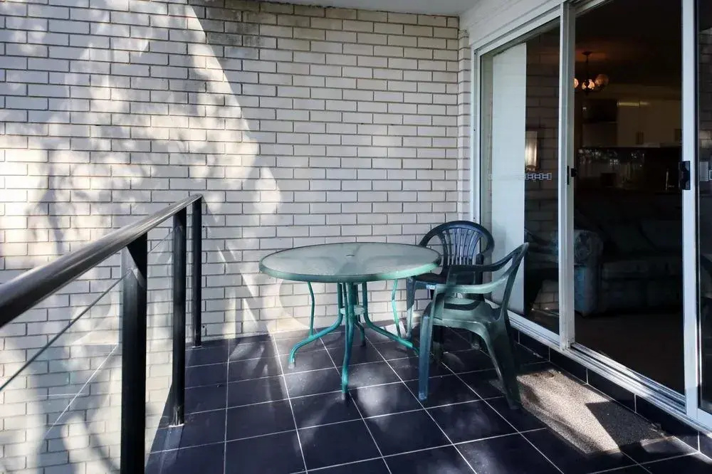 Sunset Towers, Unit 11/25 Donald Street