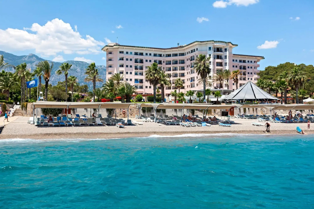 Beach & Waterfront