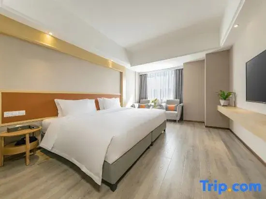 Business Double room (full double bed)