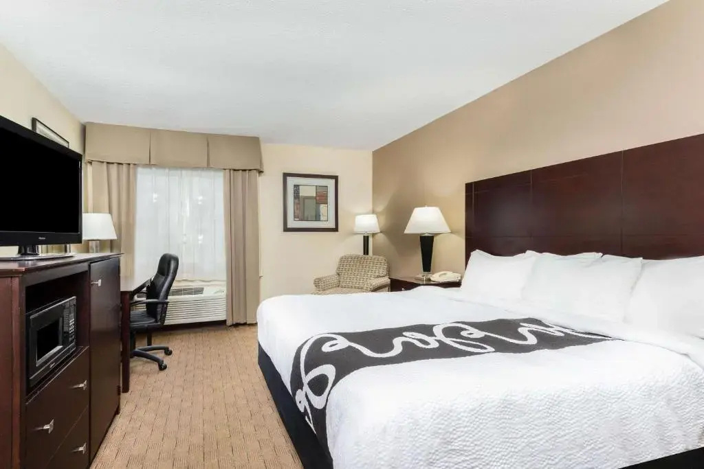 AmericInn by Wyndham Frankfort IN - Chambres