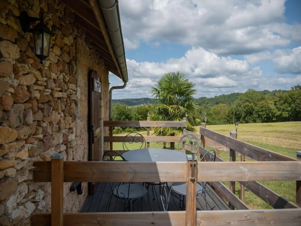 Voir la photo 3 — Stone holiday home in Saint Cernin de l Herm with pool