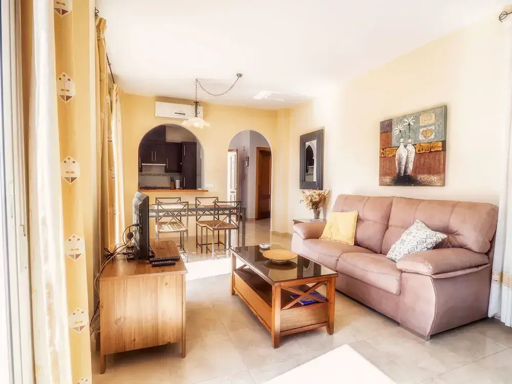 2 Bedrooms Apartment with pool view