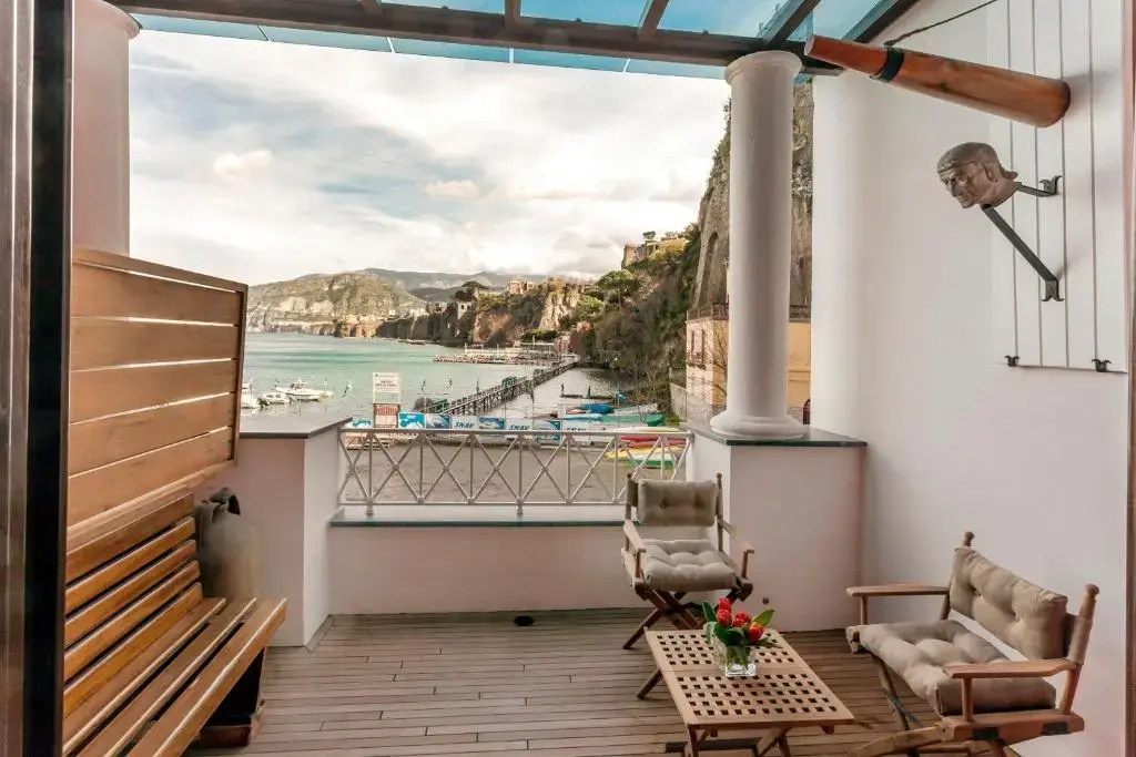 Yacht Club Capo Cervo Suites - Chambres