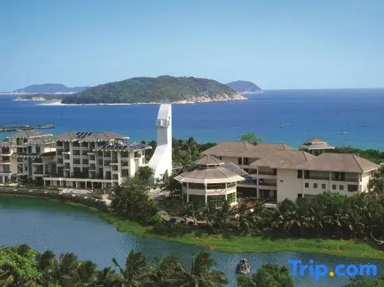 Beach & Waterfront