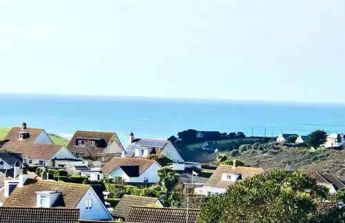 Beach & Waterfront